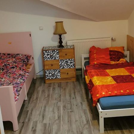 Linda Apartamento Ruderatshofen Exterior foto