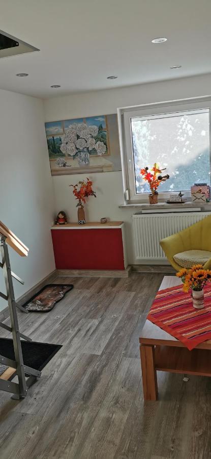 Linda Apartamento Ruderatshofen Exterior foto
